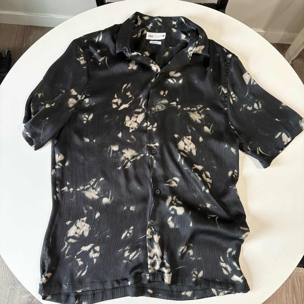 Zara Men’s M Black and Cream Casual Button Down Shirt
